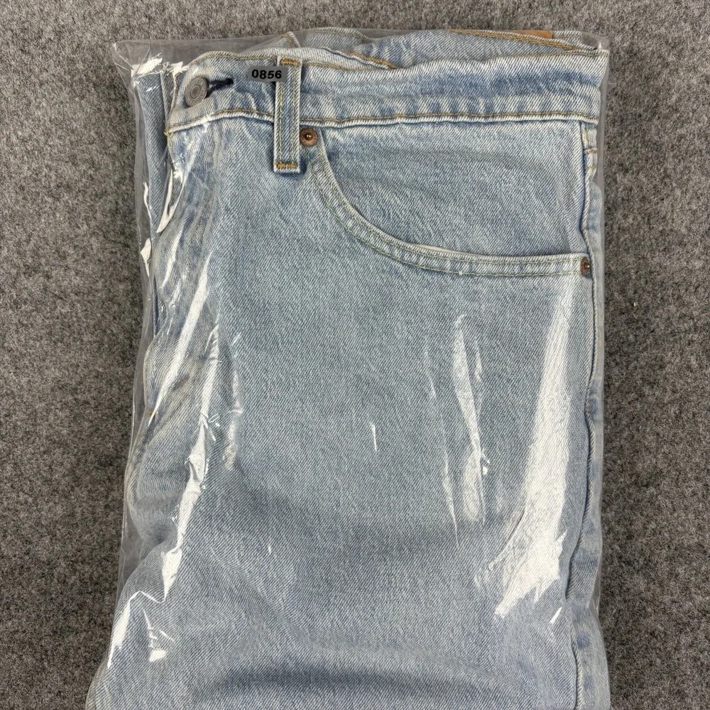 Levi's 505 Jeans Mens 34x34 Light Wash Straight Leg Faded Blue Denim‎ Classic